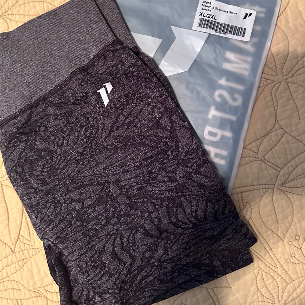 Monarch shorts Xl/2xl 1st phorm brand new